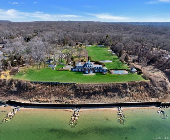 2 Wallis Lane, Saint James, NY 11780