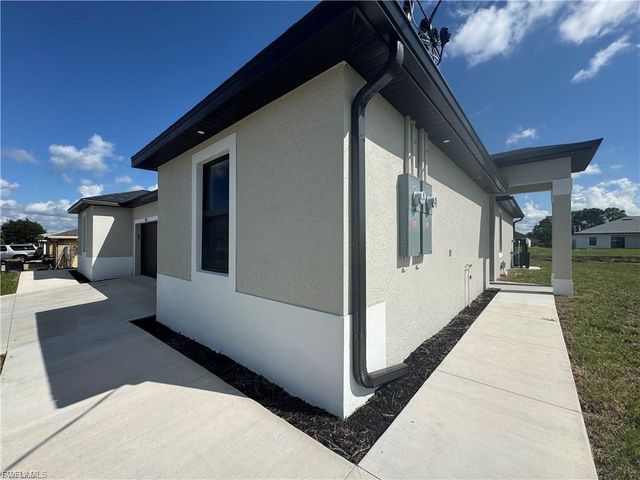 227 Hightower AVE S, Lehigh Acres, FL 33973