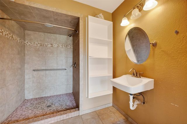 16006 El Toro Court, Webster, TX 77598