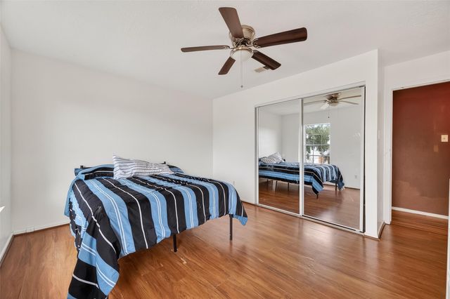 16006 El Toro Court, Webster, TX 77598