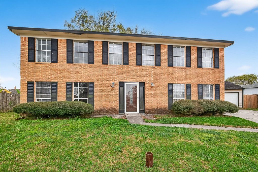 16006 El Toro Court, Webster, TX 77598