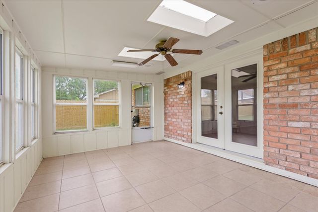 303 Balsam Street, Lake Jackson, TX 77566