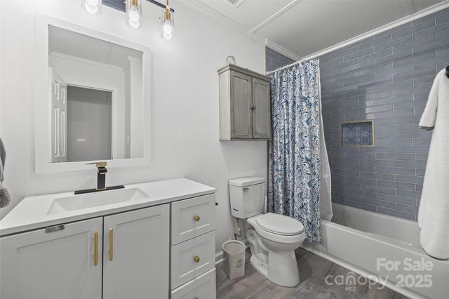 464 Hidden Lake Drive, York, SC 29745