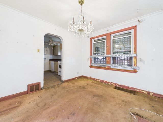 10009 S Emerald Avenue, Chicago, IL 60628