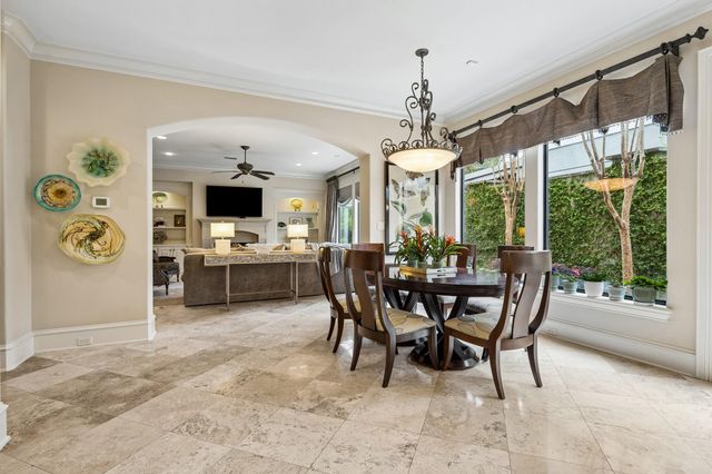 3016 Mid Lane B, Houston, TX 77027