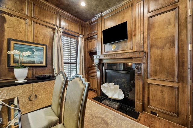 3016 Mid Lane B, Houston, TX 77027