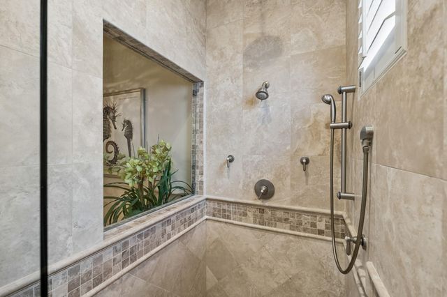 3016 Mid Lane B, Houston, TX 77027