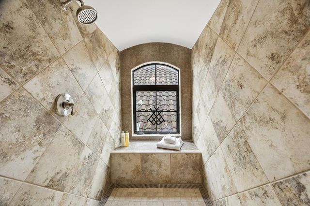 3016 Mid Lane B, Houston, TX 77027