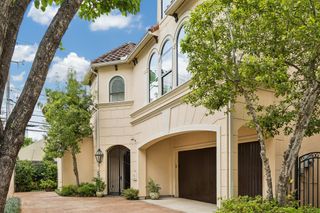 3016 Mid Lane B, Houston, TX 77027