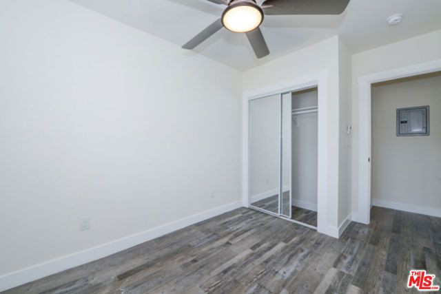 520 W 82nd Street, Los Angeles, CA 90044