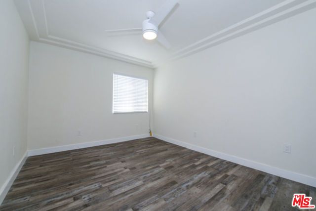 520 W 82nd Street, Los Angeles, CA 90044