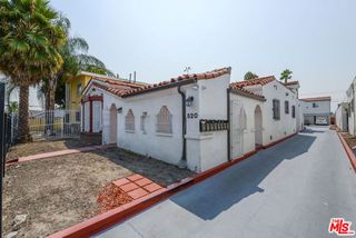 520 W 82nd Street, Los Angeles, CA 90044