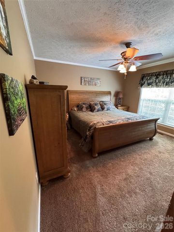 25 Elderberry Loop, Newland, NC 28657