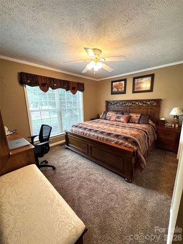 25 Elderberry Loop, Newland, NC 28657