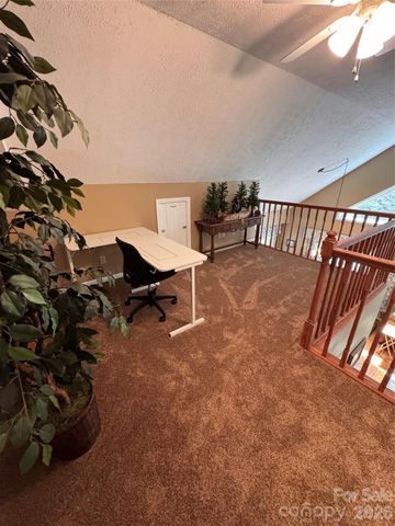 25 Elderberry Loop, Newland, NC 28657