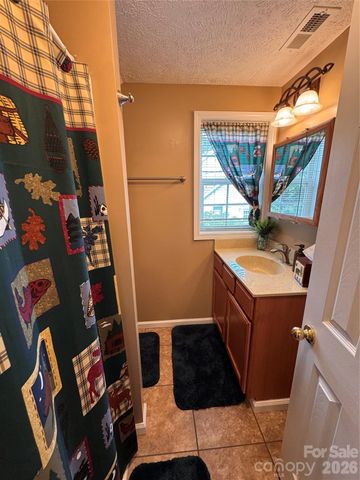 25 Elderberry Loop, Newland, NC 28657