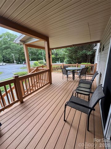 25 Elderberry Loop, Newland, NC 28657