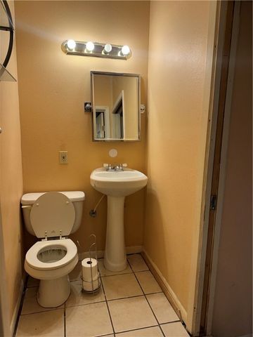 4802 Kasper St, Corpus Christi, TX 78415