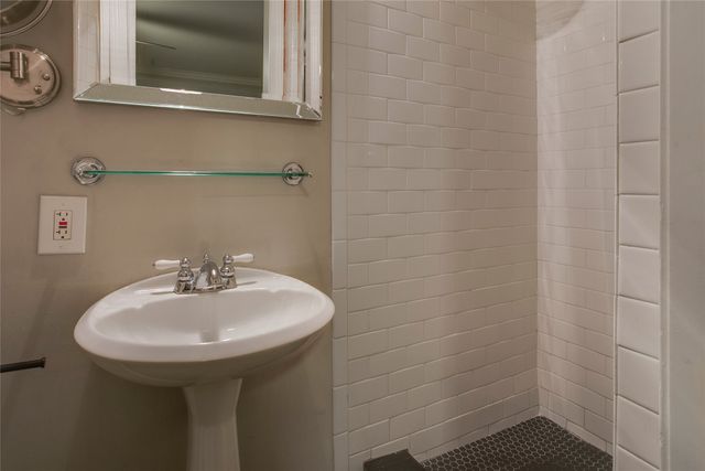 920 Bison Trail, Dallas, TX 75208