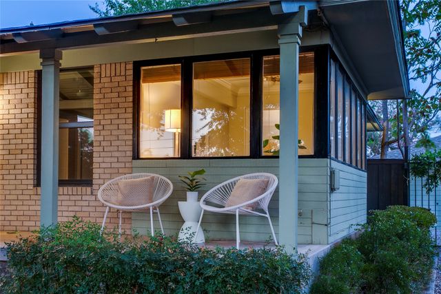 920 Bison Trail, Dallas, TX 75208
