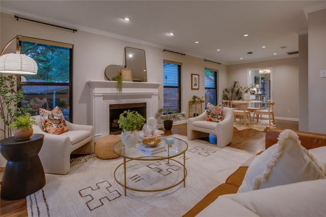 920 Bison Trail, Dallas, TX 75208