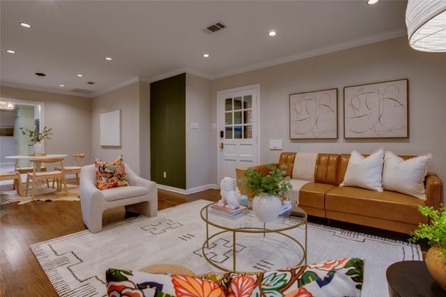 920 Bison Trail, Dallas, TX 75208