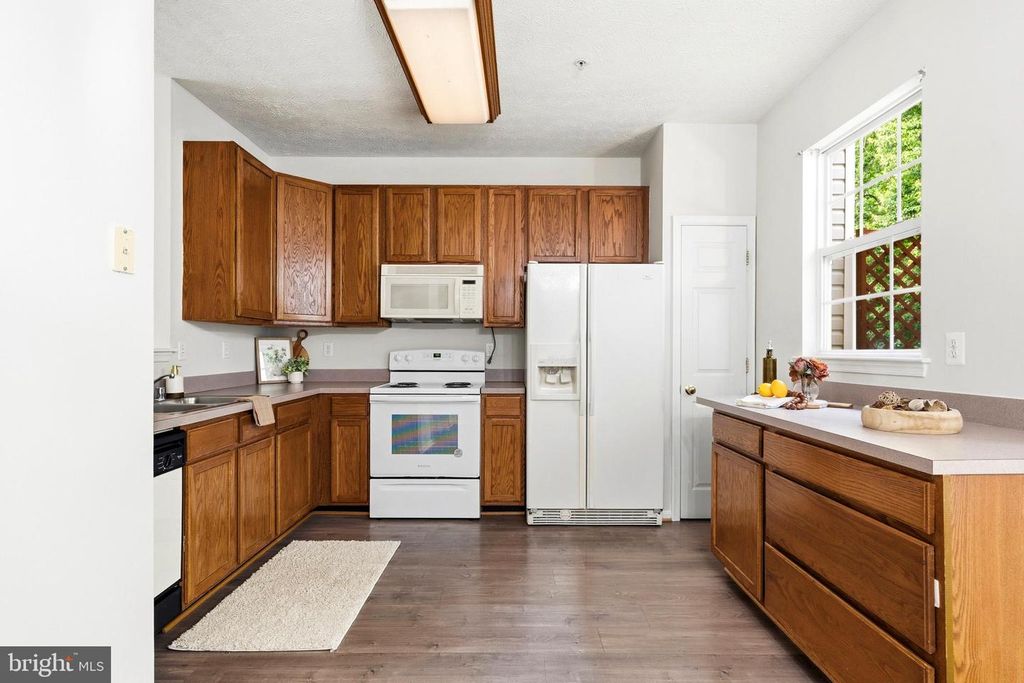 Image 14 of property listing at 3332 SILVERTON LN, Chesapeake Beach, MD 20732