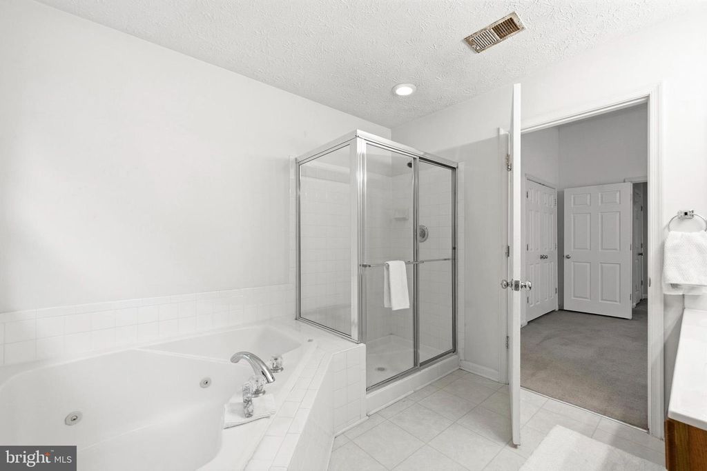 Image 25 of property listing at 3332 SILVERTON LN, Chesapeake Beach, MD 20732