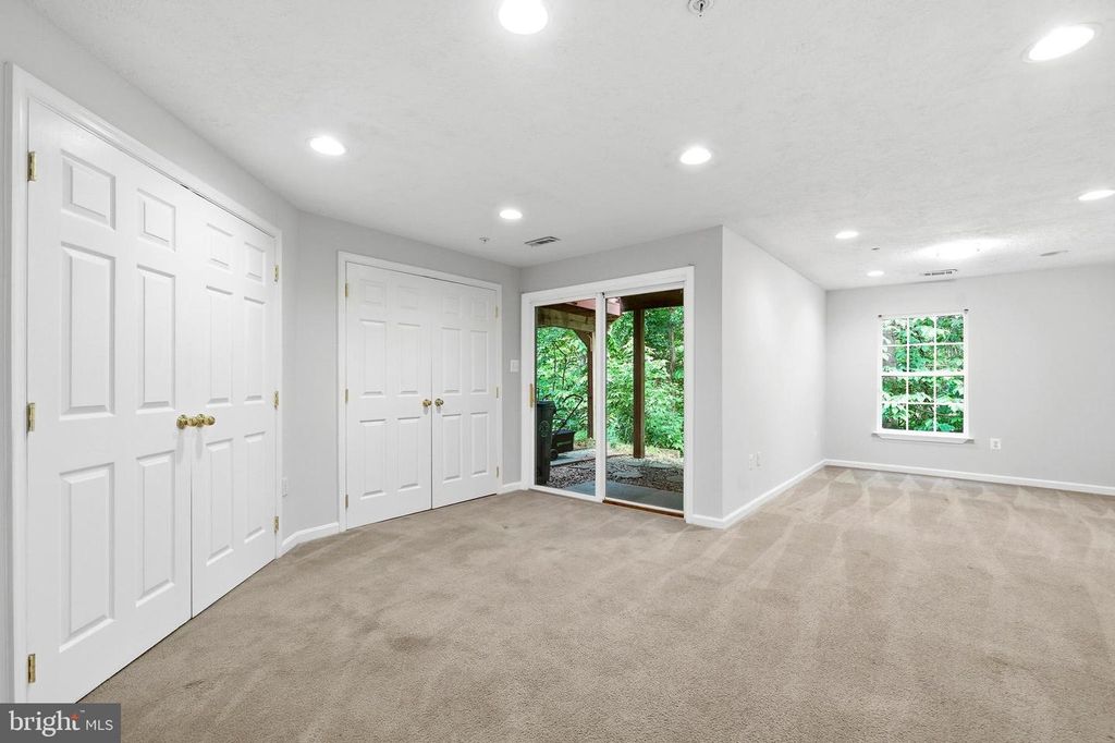 Image 37 of property listing at 3332 SILVERTON LN, Chesapeake Beach, MD 20732