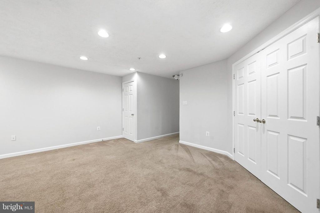 Image 39 of property listing at 3332 SILVERTON LN, Chesapeake Beach, MD 20732