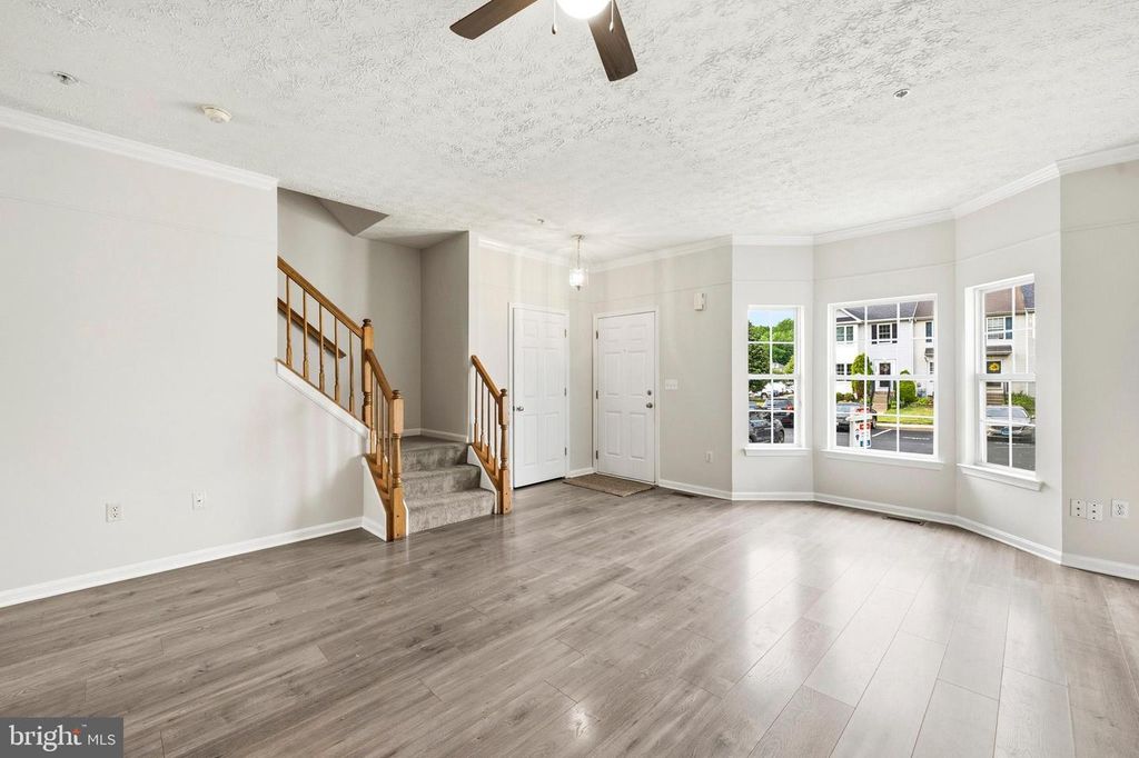 Image 5 of property listing at 3332 SILVERTON LN, Chesapeake Beach, MD 20732