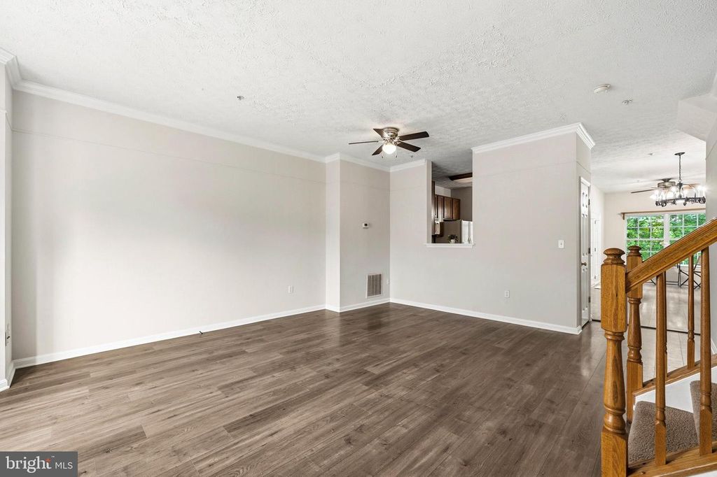 Image 7 of property listing at 3332 SILVERTON LN, Chesapeake Beach, MD 20732