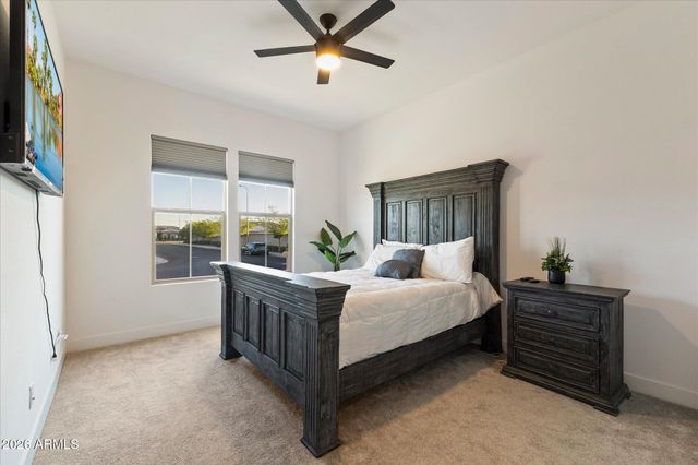 2080 E AQUARIUS Place, Chandler, AZ 85249