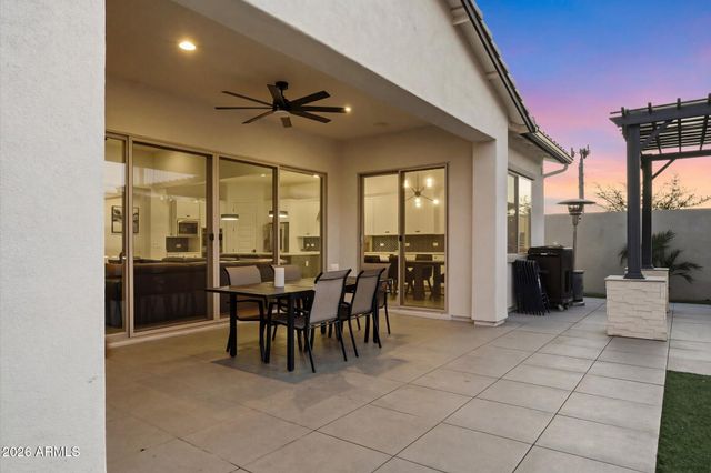 2080 E AQUARIUS Place, Chandler, AZ 85249