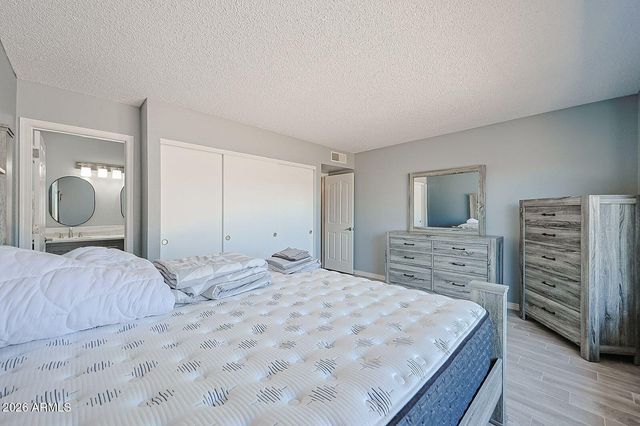 4026 W WILLOW Avenue, Phoenix, AZ 85029