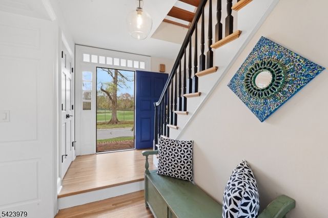 43 Lake Rd, Chatham Twp., NJ 07928