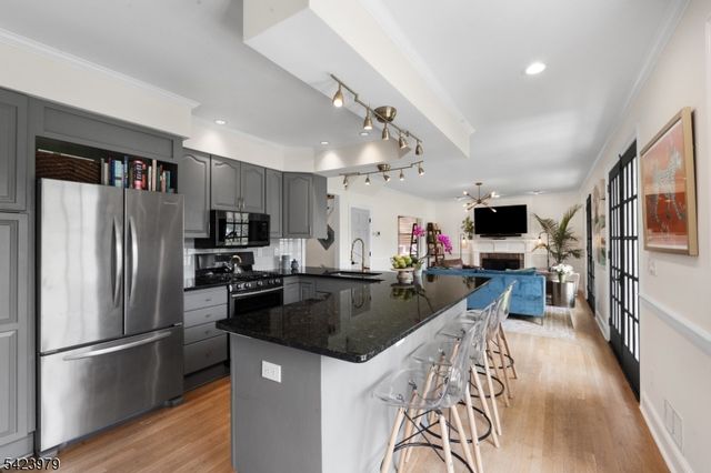 43 Lake Rd, Chatham Twp., NJ 07928