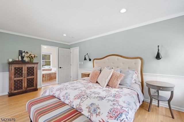 43 Lake Rd, Chatham Twp., NJ 07928