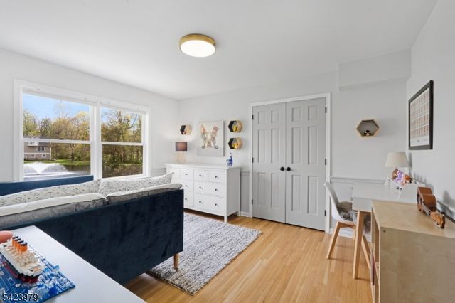 43 Lake Rd, Chatham Twp., NJ 07928