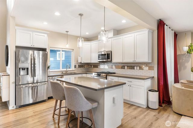 8821 S L Street, Tacoma, WA 98444