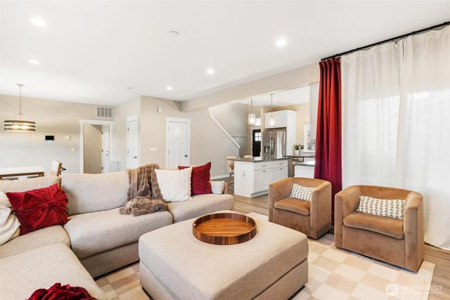 8821 S L Street, Tacoma, WA 98444