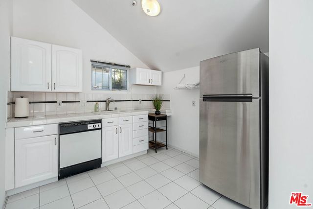 140 N Carson Road, Beverly Hills, CA 90211