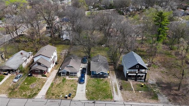 6915 Agnes Avenue, Kansas City, MO 64132