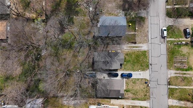 6915 Agnes Avenue, Kansas City, MO 64132