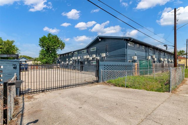 4706 Yellowstone Boulevard 9, Houston, TX 77021