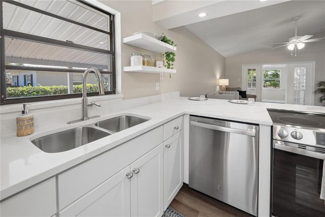 950 S LAWRENCE BOULEVARD, Keystone Heights, FL 32656