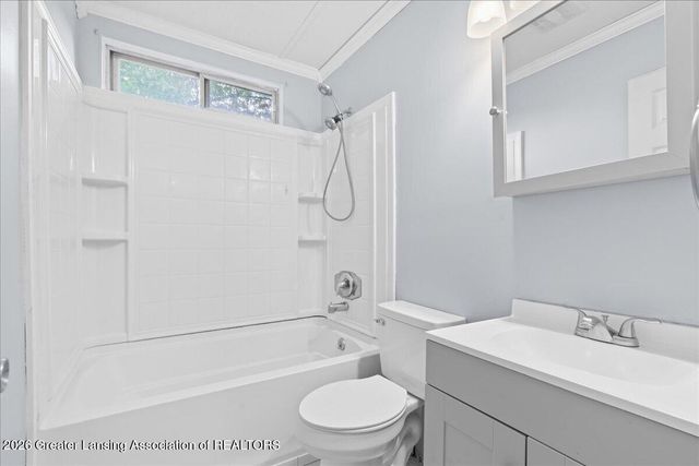 5701 Ashley Drive, Lansing, MI 48911