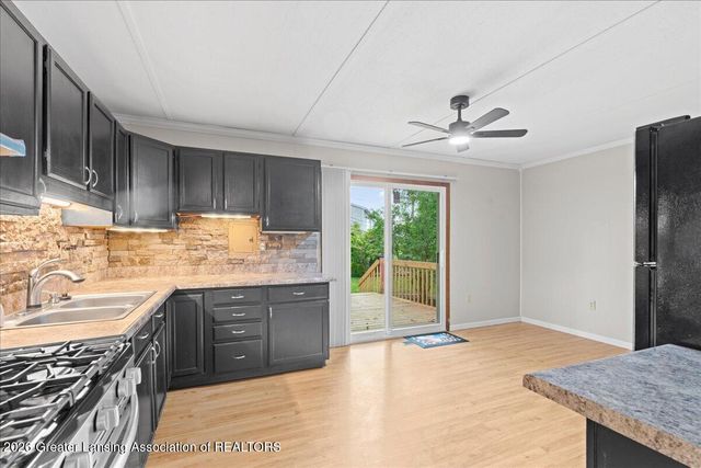 5701 Ashley Drive, Lansing, MI 48911