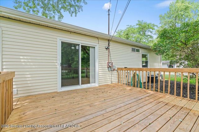 5701 Ashley Drive, Lansing, MI 48911