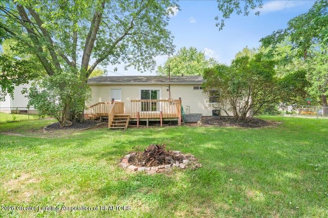 5701 Ashley Drive, Lansing, MI 48911